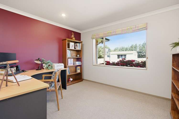 195 Lawford Road West Melton_18