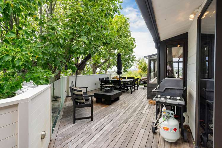 5 Amante Crescent Mairangi Bay_12