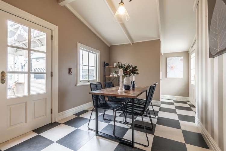 103 Grey Street Hamilton East_11