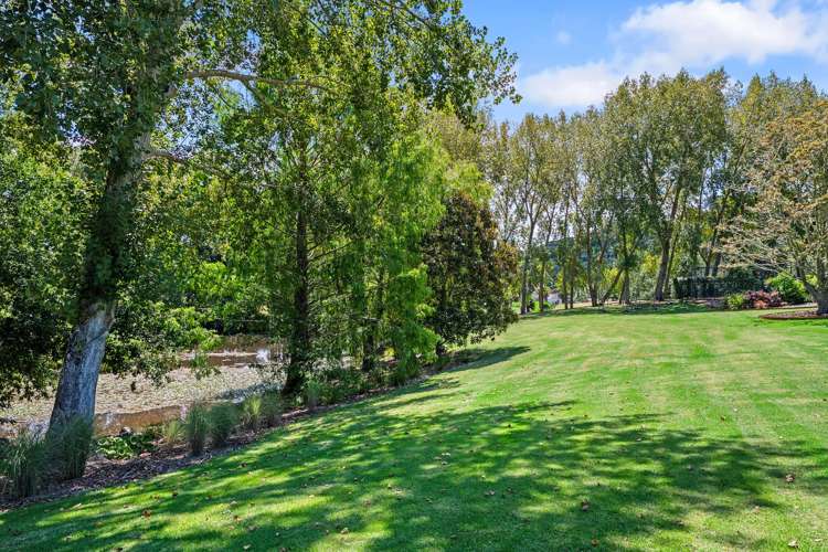 44 Hardens Lane Paremoremo_19