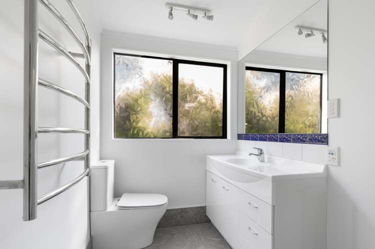 41 Tresillian Avenue Marybank_13