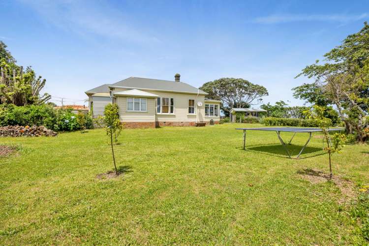 207 Egmont Street Patea_5