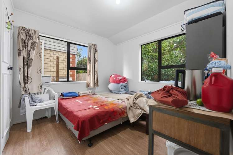 13 Memorial Avenue Mount Roskill_16