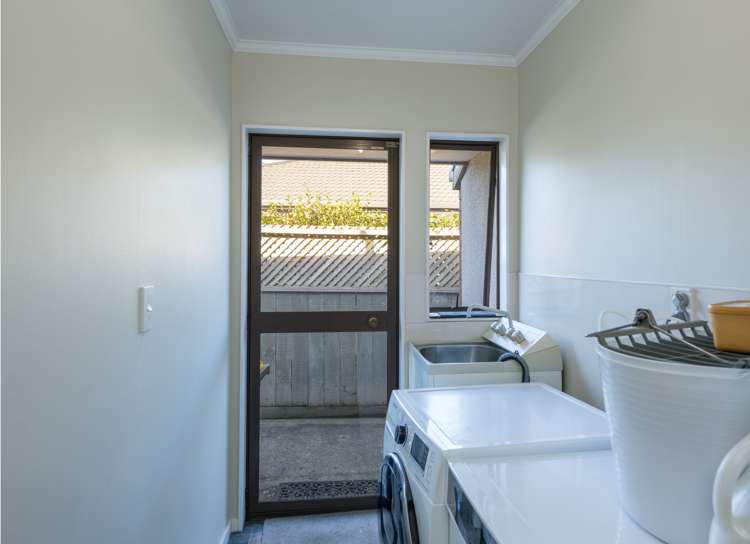 15 Masefield Street Stoke_15