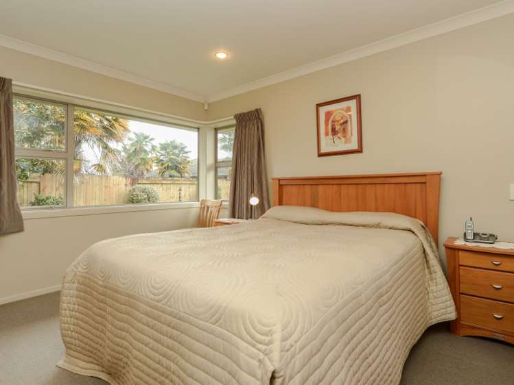 5 Westbury Mews Huntington_13