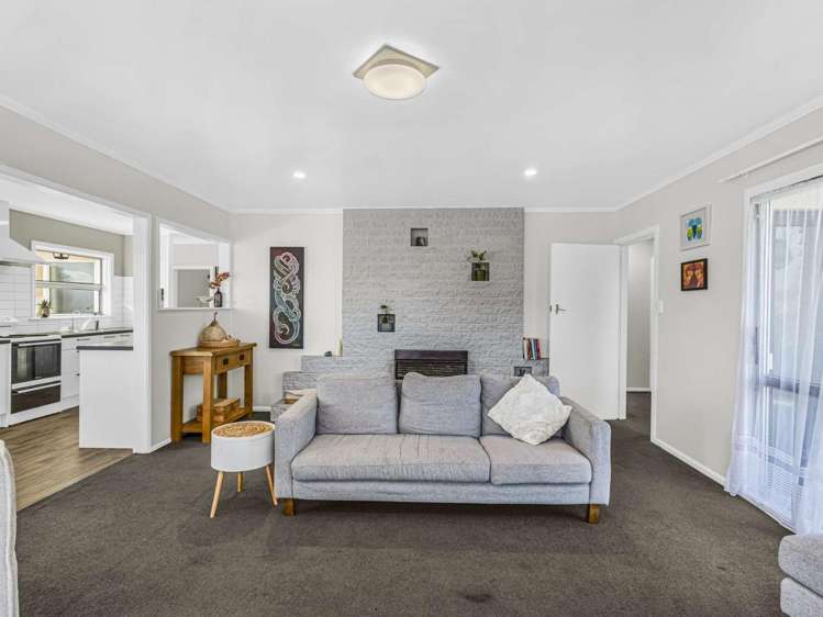 12 Hitchings Avenue Onekawa_5