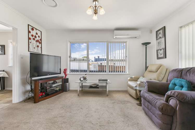 3 Youngs Road Papakura_10