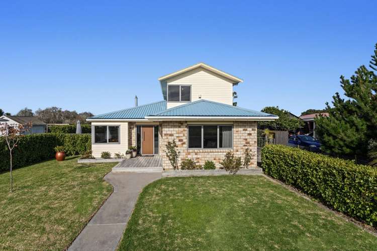 19 East Bank Road Thornton_33