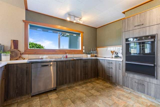 180 Hurndall Street West Maungaturoto_2