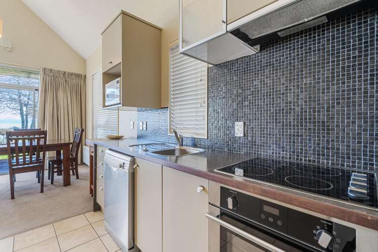 24/1420 Hamurana Road Mourea_6