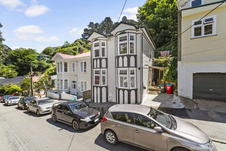 17 Adams Terrace Aro Valley_14