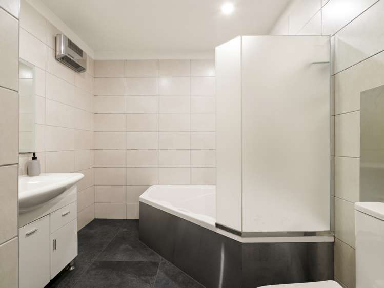 12 Rainton Road Kew_12