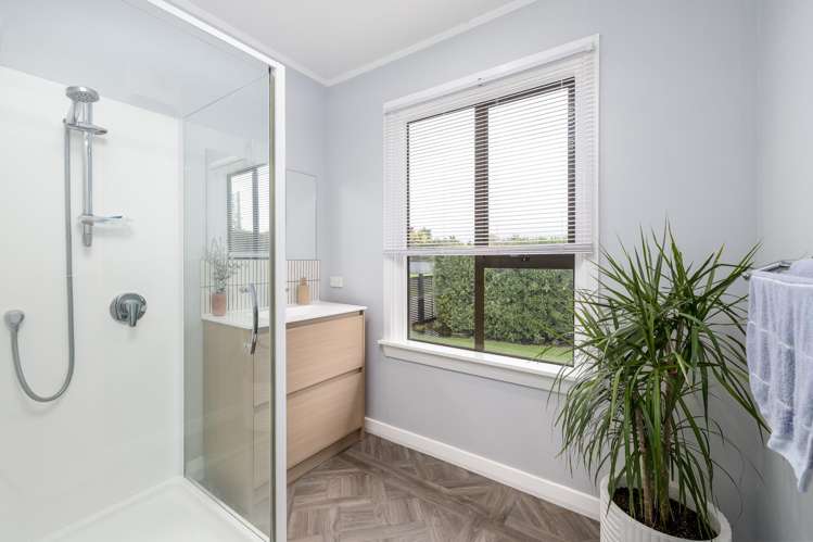 87 Timaru Road Waimate_11