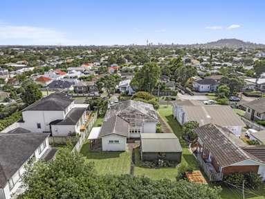 18 Admiral Beatty Avenue_4