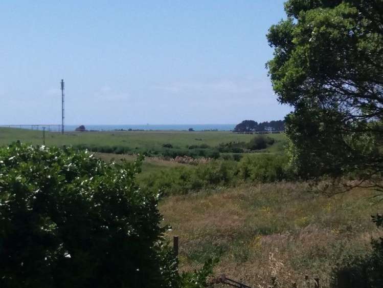 28 Epiha Road Waitara_26