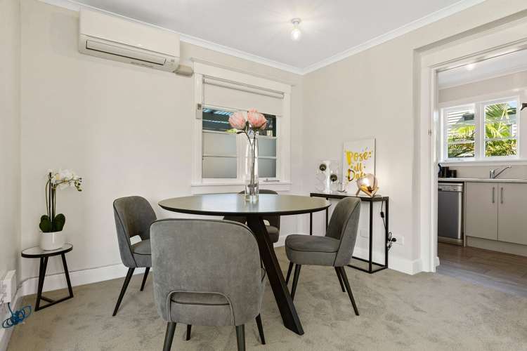 2/4 View Road Mount Eden_3