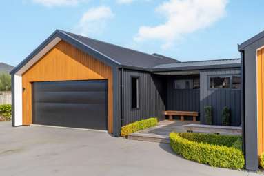 49 Pinehurst Crescent_1