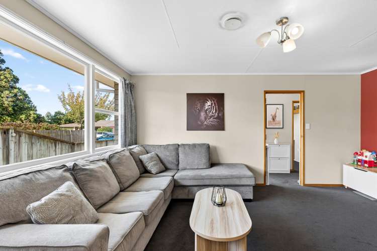 813 Willowpark Road South Akina_4