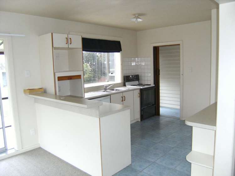 73 Neill Street Hornby_2