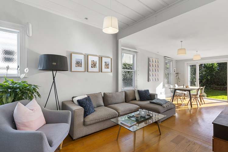 4 Mount Saint John Avenue Epsom_21