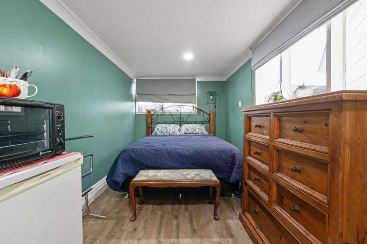 4 Cross Street Drury_14