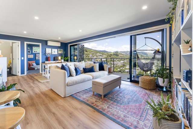 Designer Stoke Home with Breathtaking Views