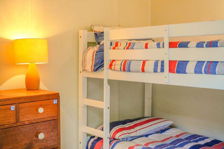 2 Giles Road Ostend_20