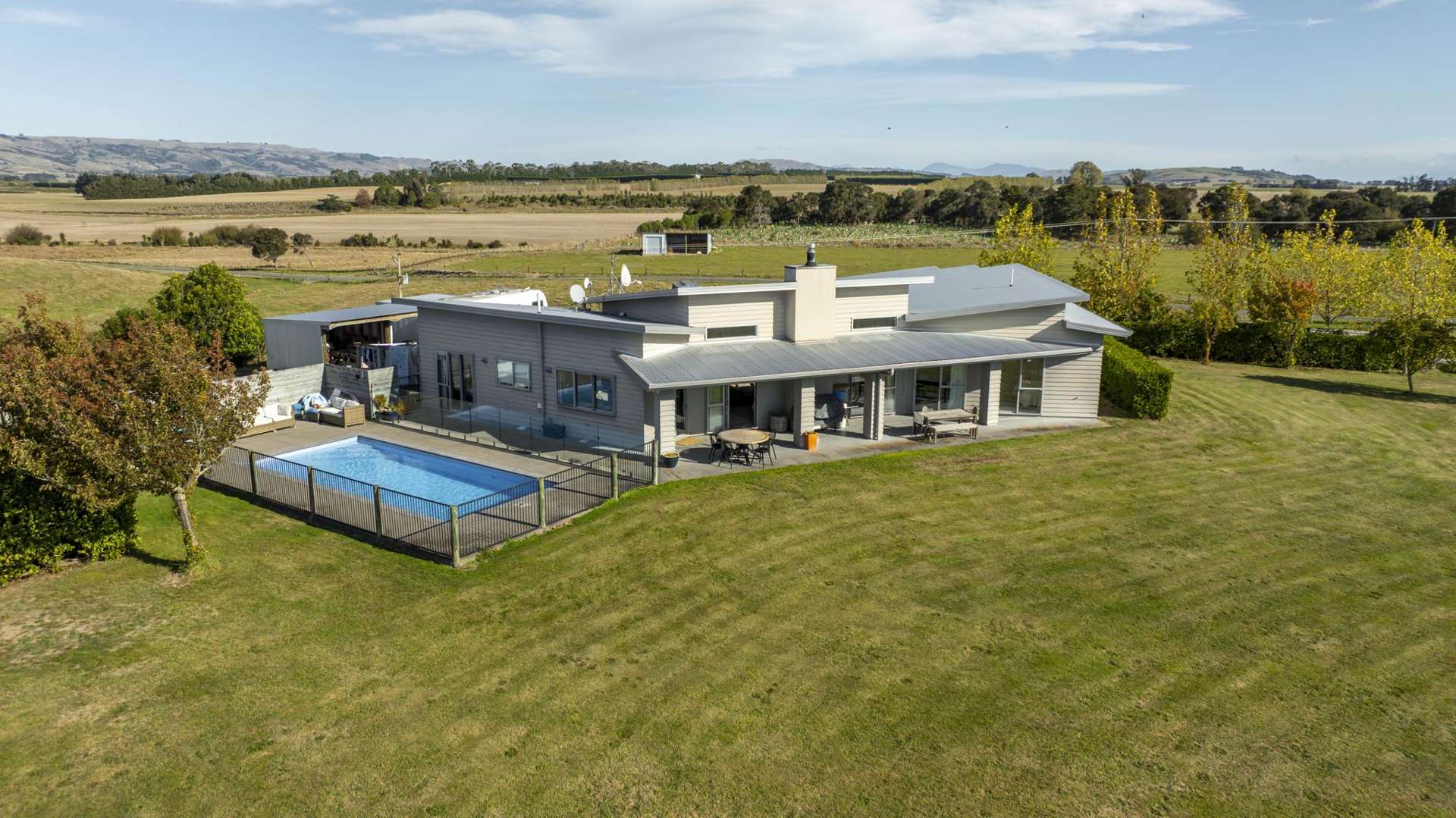 661 Cornwall Road East Taratahi_0