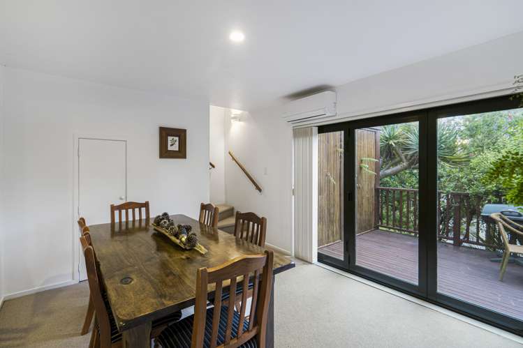 8 Rosecamp Road Beach Haven_10