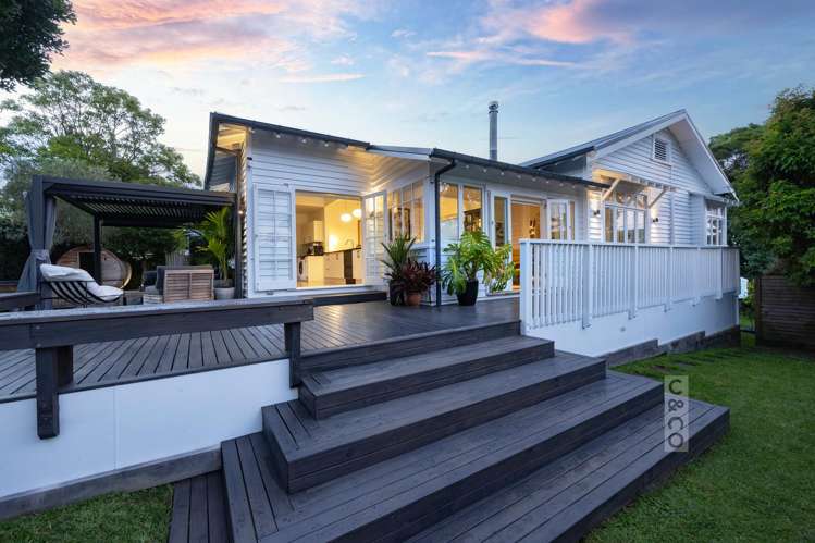 56 Queen Street Riverhead_57