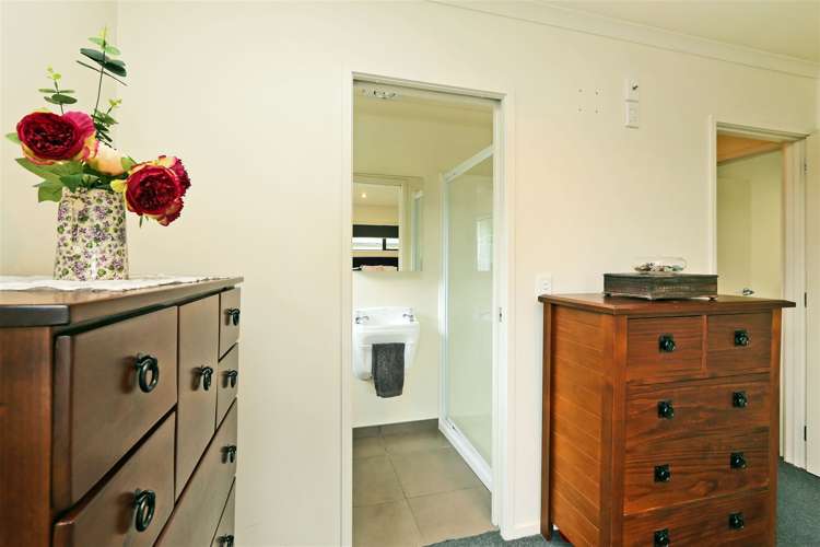 3 Chatham Mews Flaxmere_14