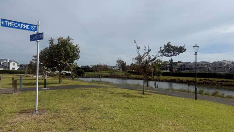 24 Trecarne Street Karaka_31