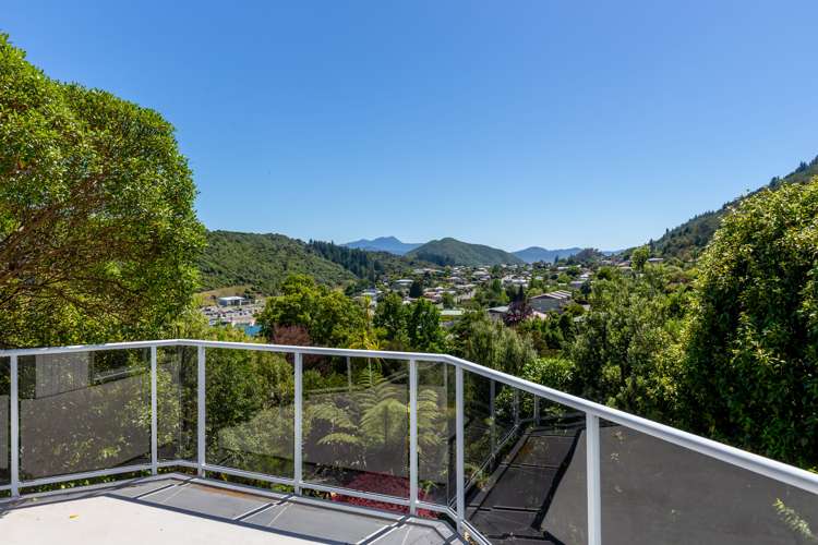 32 Seaview Crescent Picton_6