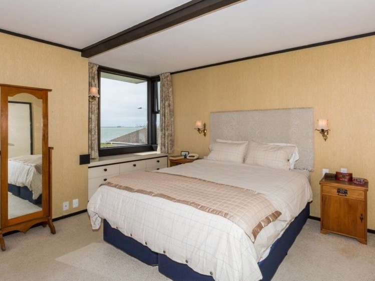 76 The Esplanade Westshore_15