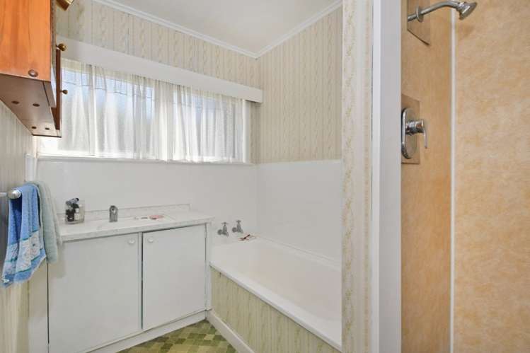 36 Mcmillan Avenue Kamo_12