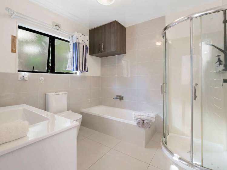 2/7 View Road Glenfield_11