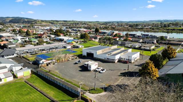 9 and 15 Park Avenue Huntly_3