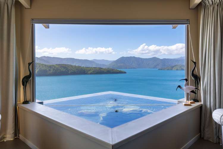 1 Cooks Ridge Waikawa Bay_23