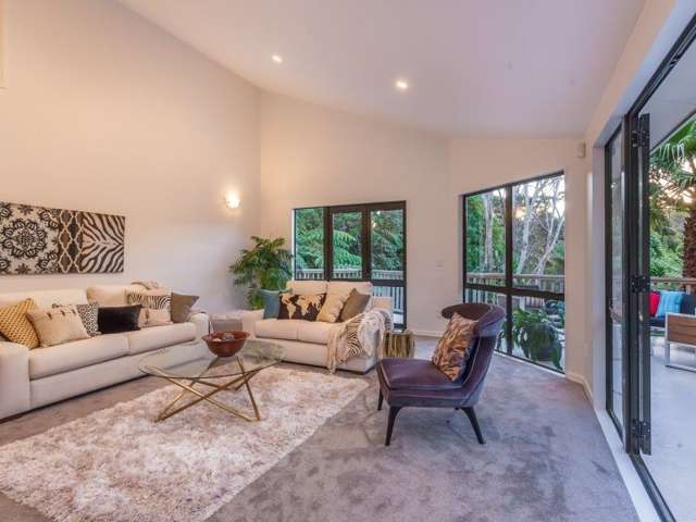 176 Laingholm Drive Titirangi_2