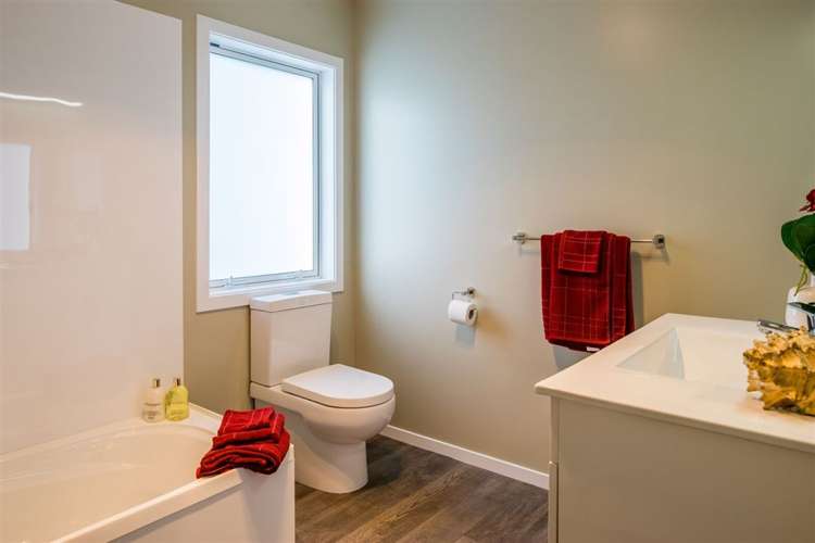 21a Ken Douglas Drive Aotea_9