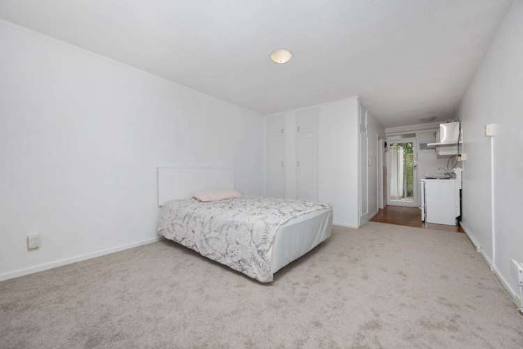 1/20a Charlton Avenue Mt Eden_5