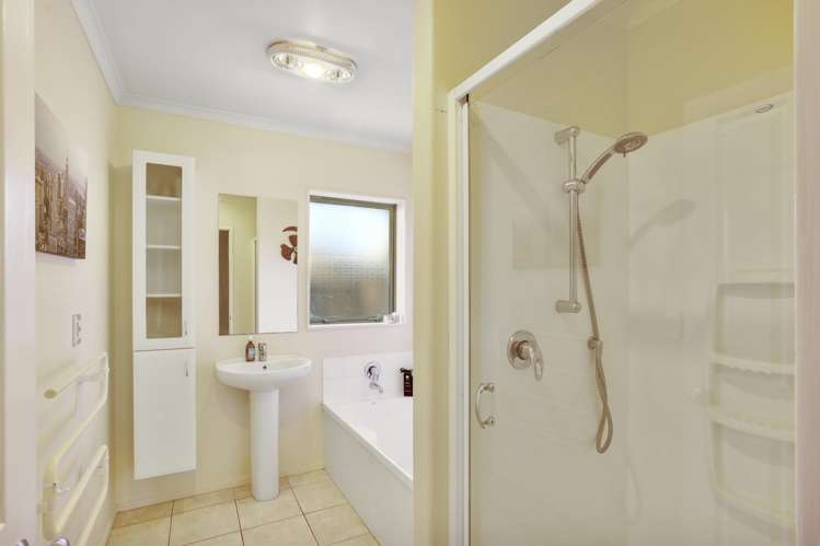 9 Panckhurst Drive Woodend_16