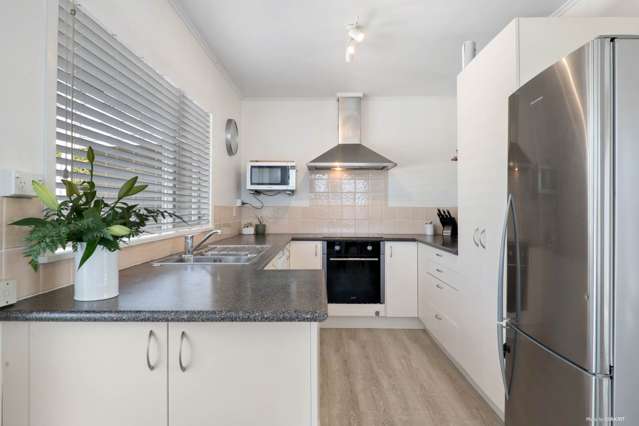 16 Boys Place Pakuranga Heights_4