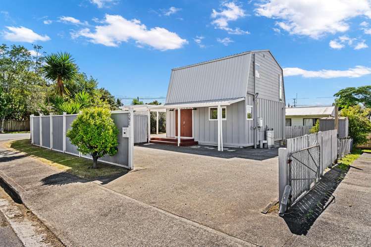 1 Rose Place Te Kamo_16