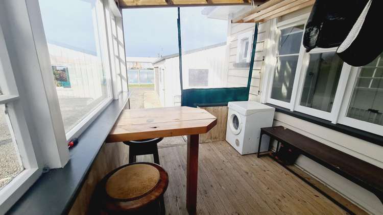 141 Havelock Street Riverton_12