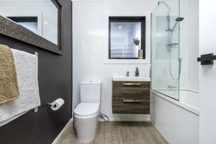 7/14 Willcott Street Mount Albert_6