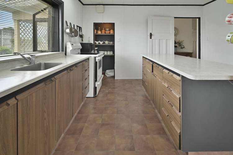 9 East Road Haumoana_19