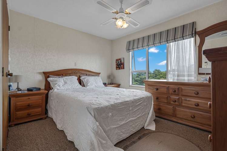 4 Elsted Place Goodwood Heights_9