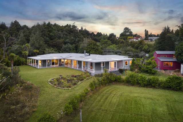 249 Forest Hill Road Waiatarua_1