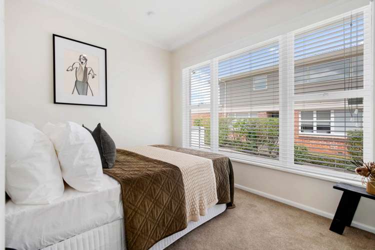 2/134 St Johns Road_5